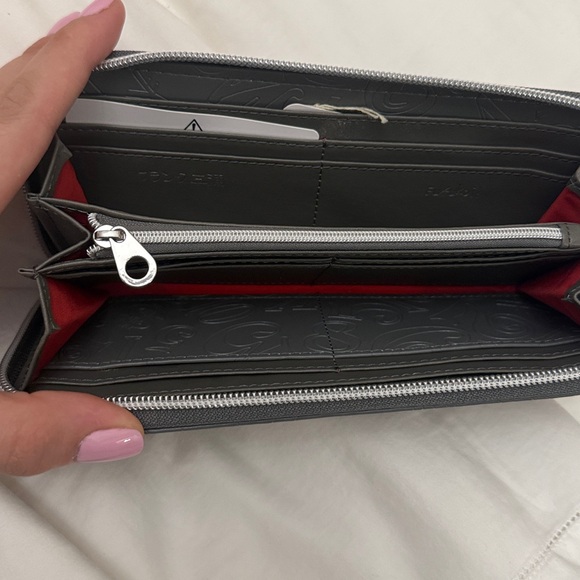 Grey Embossed Zip Wallet - Picture 3 of 3